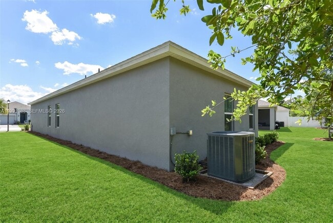 Building Photo - 1034 Chelan Falls Dr