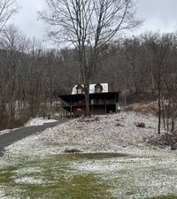 Building Photo - 573 Centre St