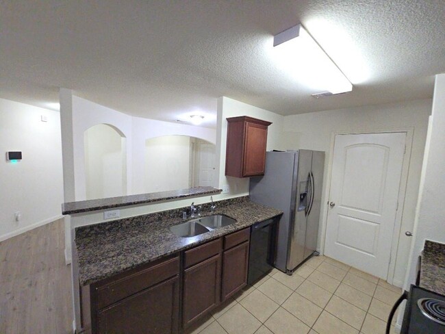 Building Photo - 1615 Pink Stone Dr