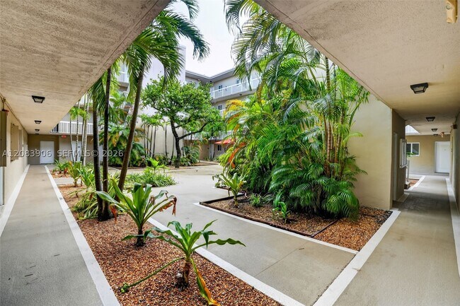Building Photo - 7740 Camino Real