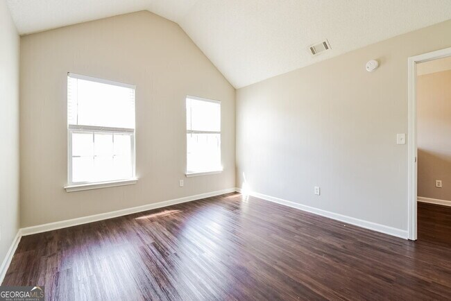 Building Photo - 3518 Rosebud Park Dr
