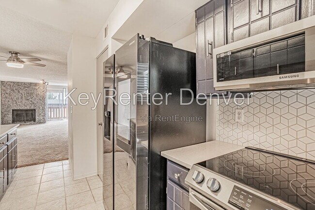 Building Photo - 865 S Quebec St