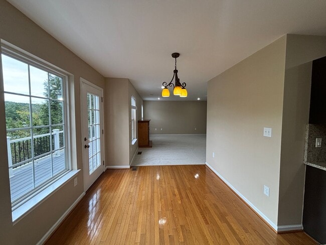 Building Photo - 4465 Olyvia Place