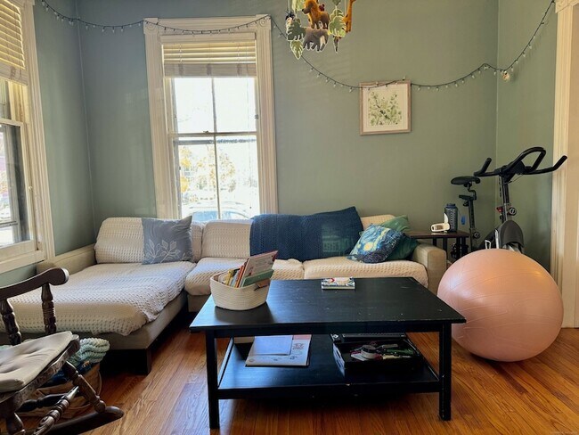 Building Photo - 109 Foster St