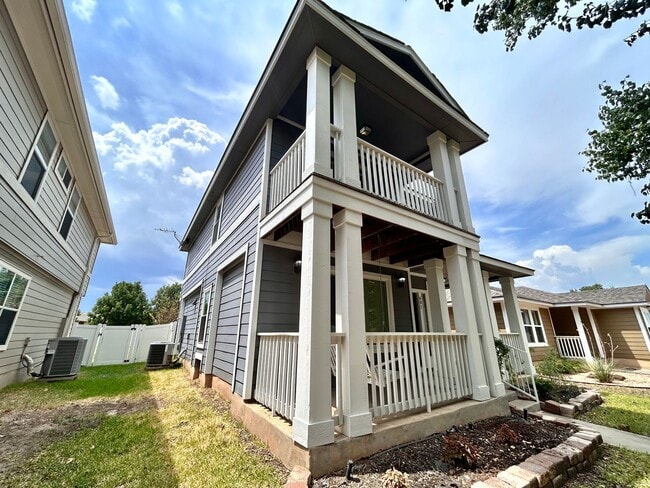 Building Photo - Modern 3/BR 2.5/BA Home with Patio & Balcony
