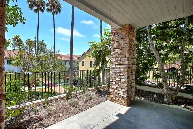Building Photo - Rare Bella Riviera! Where the Upper East m...
