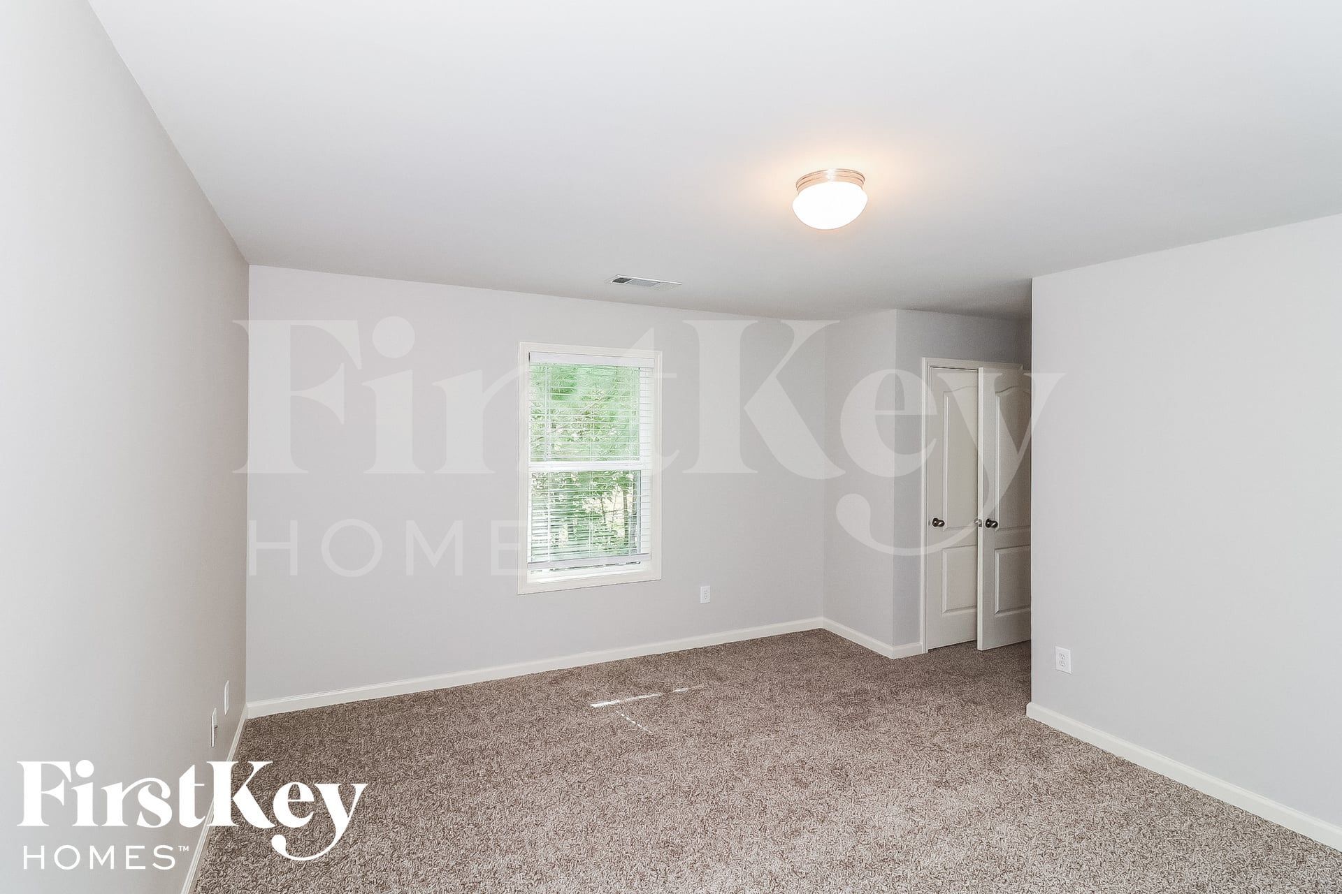 Building Photo - 84 Ivey Meadow Dr