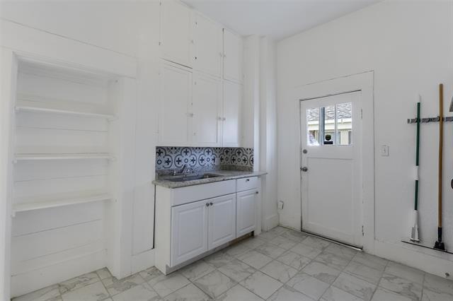 Building Photo - 3002 S Jennings St