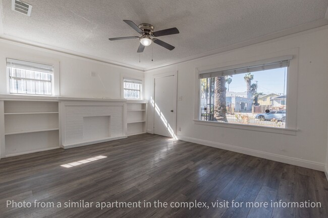 Building Photo - 5310 S Van Ness Ave
