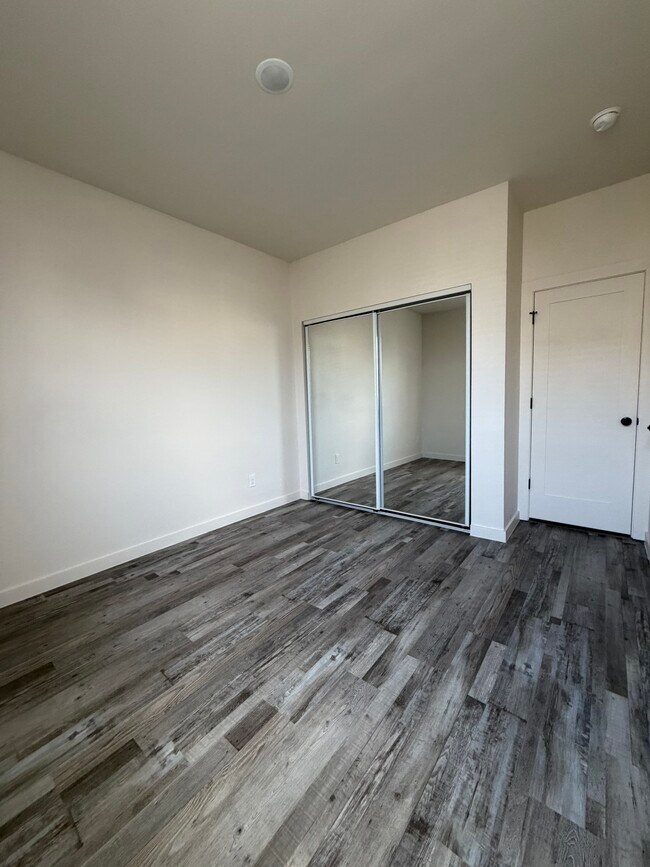 Building Photo - 13114 Honey Suckle Ridge Ln