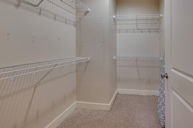 Building Photo - 3127 Long Blvd