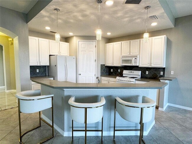 Building Photo - 1326 Emerald Dunes Dr