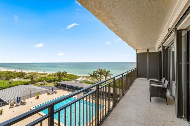 Building Photo - 7650 Bayshore Dr