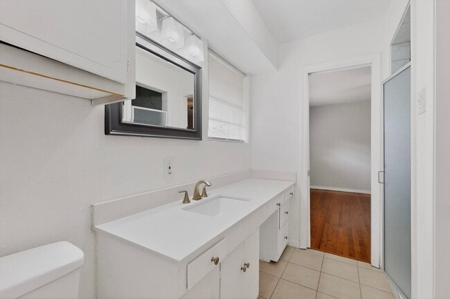 Building Photo - 2522 Pinebluff Dr