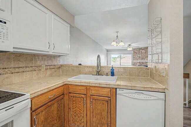 Building Photo - 8757 W Cornell Ave
