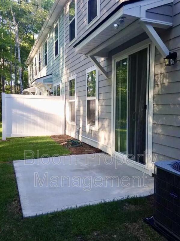 Building Photo - 4995 Hay Bale Ct