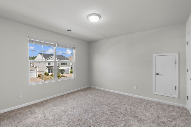 Building Photo - 672 Penfolds Wy