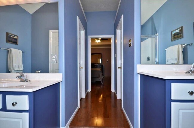 Building Photo - 21114 Albany Park Ln