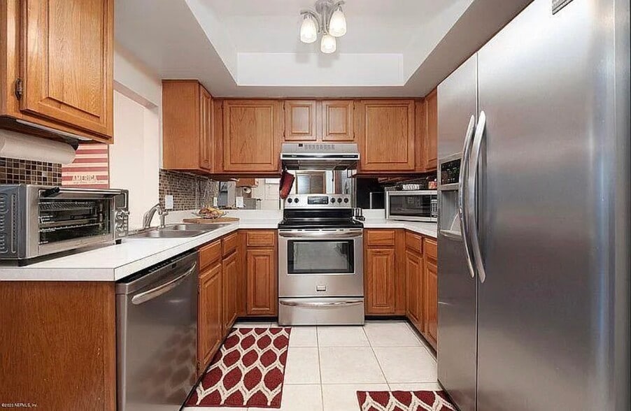 Building Photo - 8079 Village Gate Ct