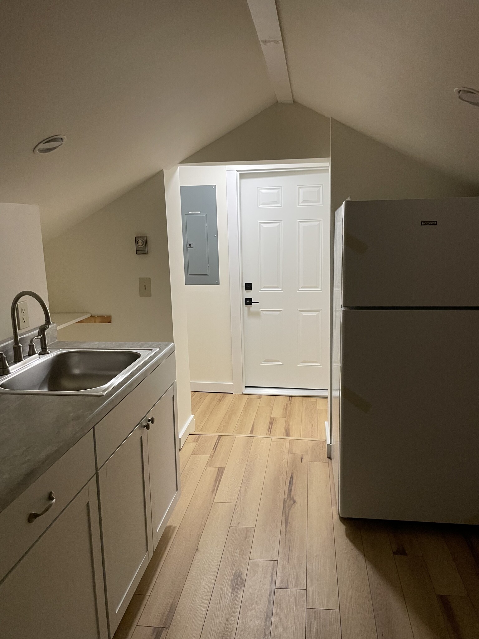 Building Photo - 5 Park Pl