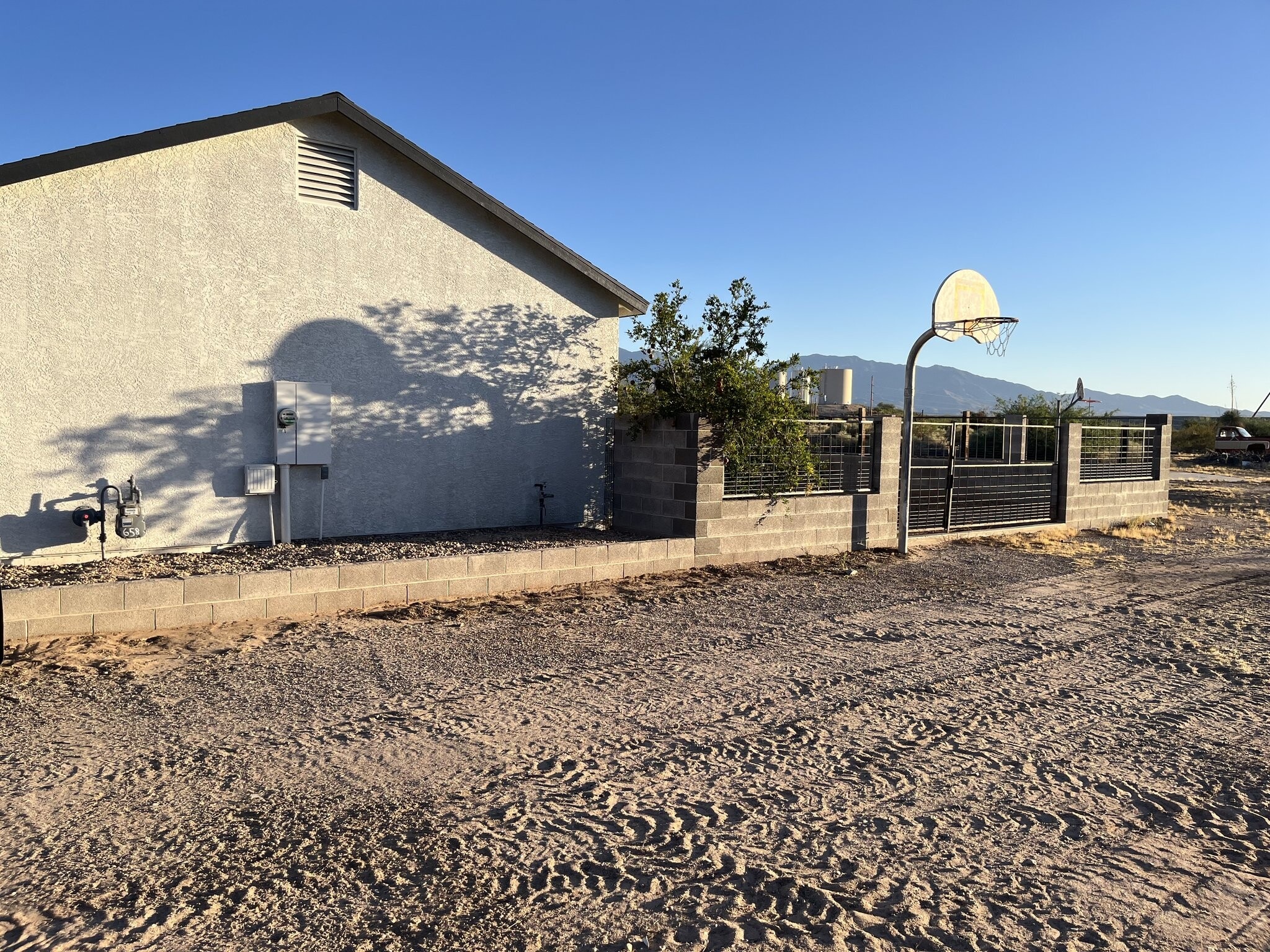 Building Photo - 720 S 600 W