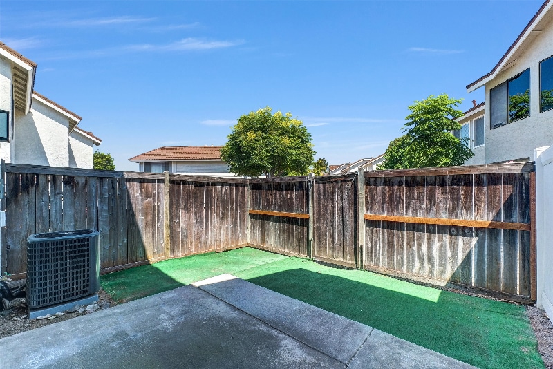 Building Photo - 25885 Trabuco Rd