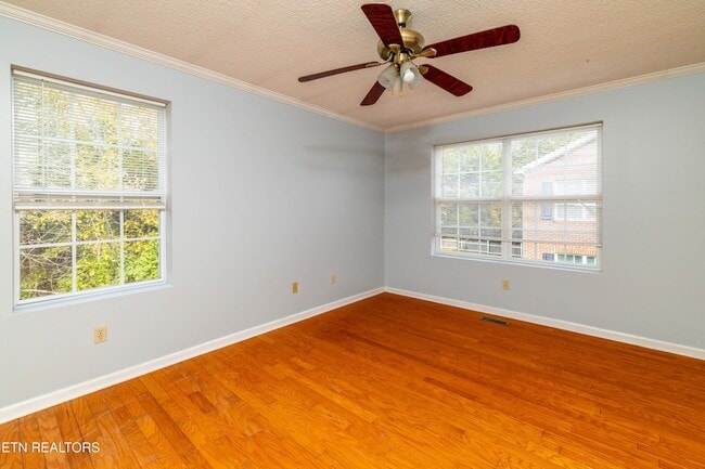 Building Photo - 203 Sweetgum Ln