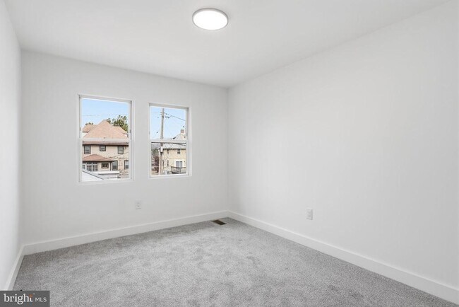 Building Photo - 7803 Monroe Ave