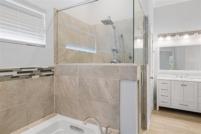 Building Photo - 8406 Willowbrook Dr