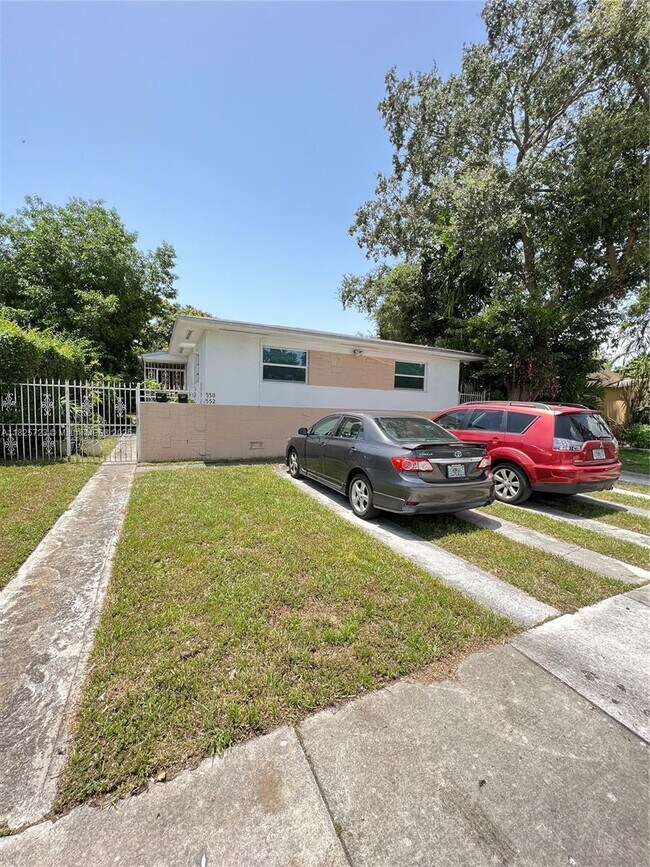 Primary Photo - 550 NE 76th St
