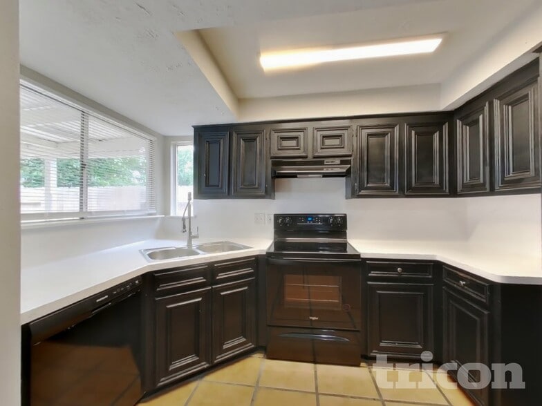 Building Photo - 4422 Monteith Dr