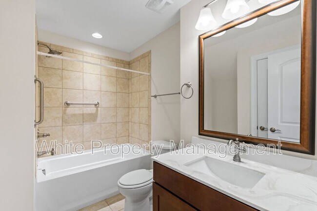 Building Photo - 3018 Portico Pl