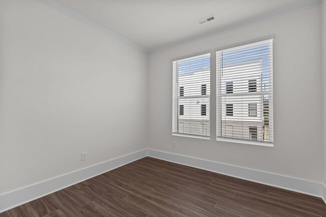 Building Photo - Gorgeous New Construction!  Updated Kitche...