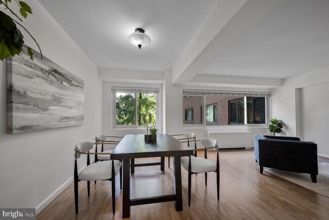 Building Photo - 4201 Cathedral Ave NW