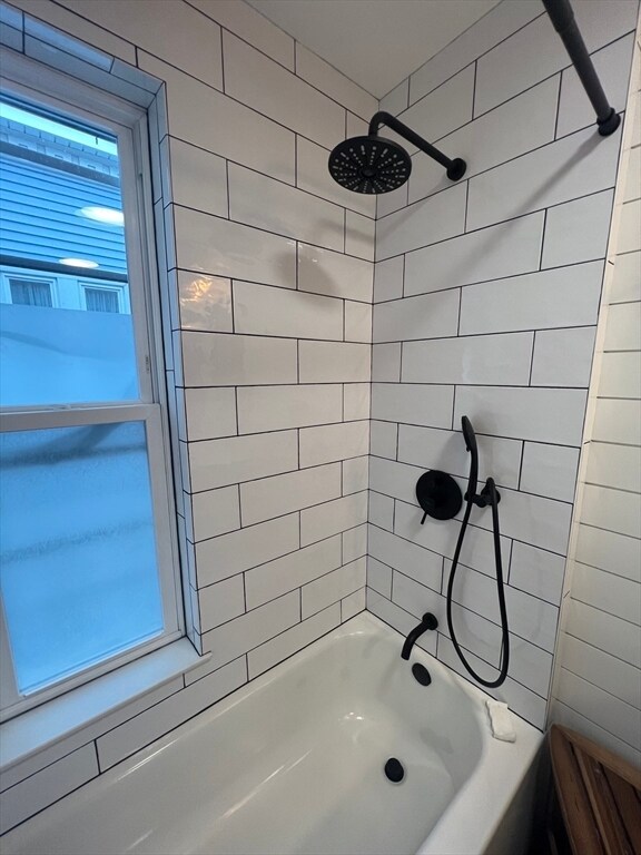 Building Photo - 43 Robinson St