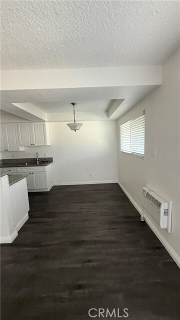 Building Photo - 601 Wisconsin St