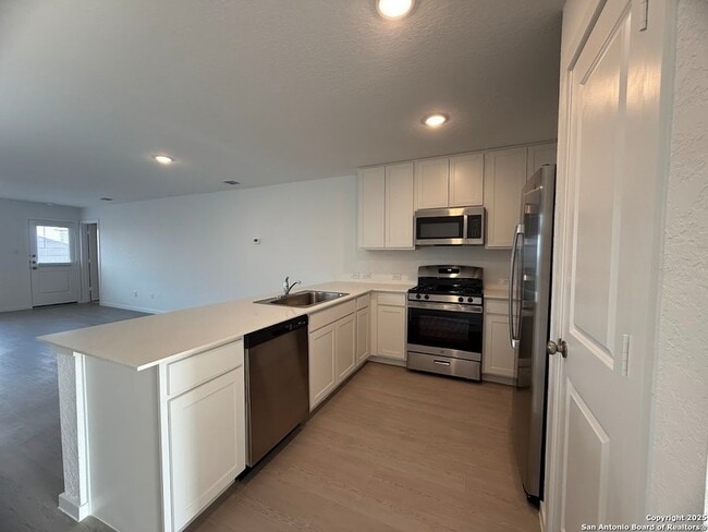 Building Photo - 224 Ottawa Wy