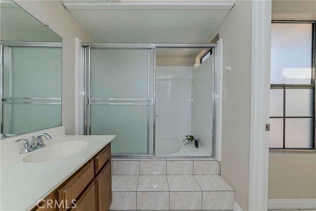 Building Photo - 2410 Plaza De Vista