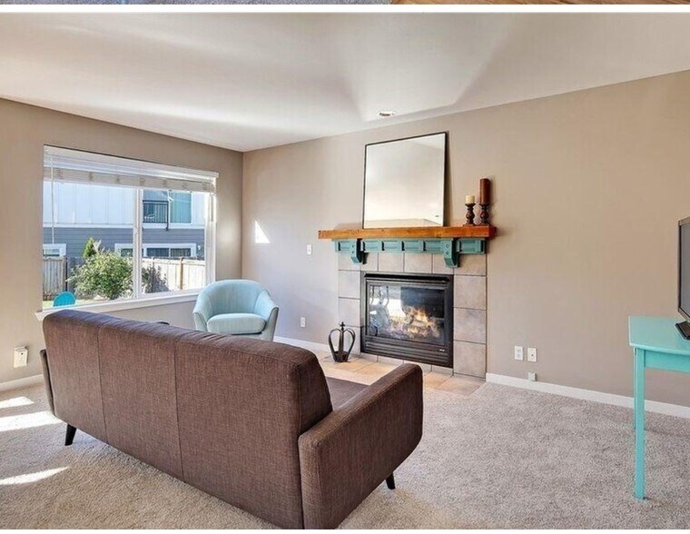 TV Room/Family Room - 1107 167th St SW