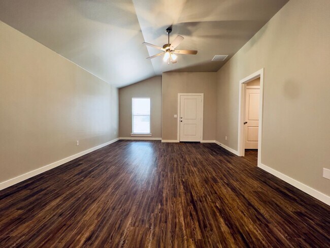 Building Photo - Pre-Leasing for August: Recently Constructed 3/2/2 in Frenship ISD with Turf Backyard