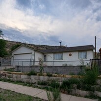 Building Photo - 419 Cooper Ave