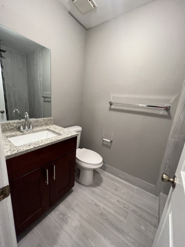 Building Photo - 8911B NW 28th Dr