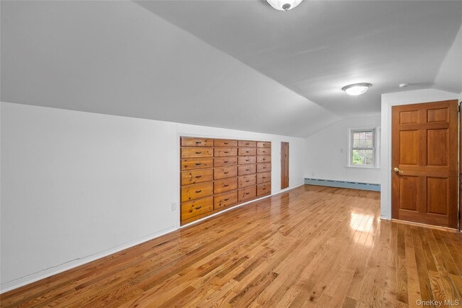 Building Photo - 20 Overhill Pl