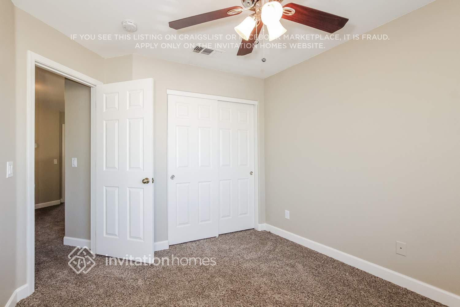 Building Photo - 4067 E Meadow Dr