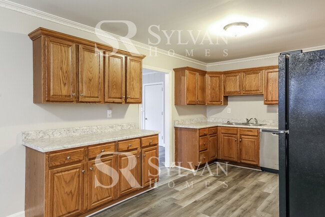 Building Photo - Fall in love with this beautiful 3BR 2 BA home