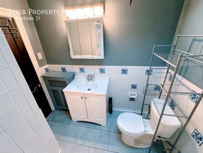 Building Photo - 89 Montana St