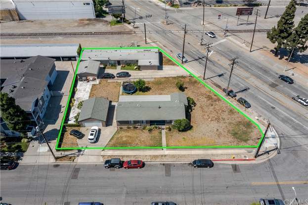 Building Photo - 9412 Nance Ave