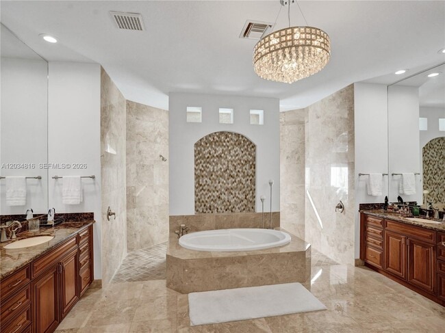 Building Photo - 14321 Jockey Cir