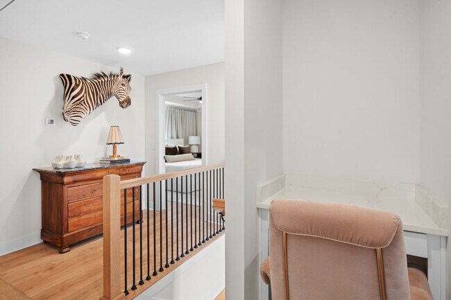Building Photo - Modern 3 Bed on Nearly an Acre