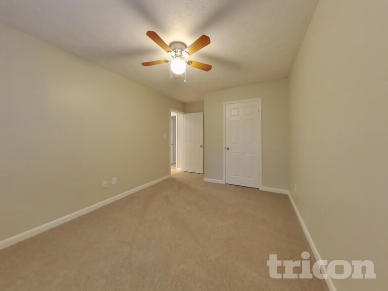 Building Photo - 2280 Lexington Way